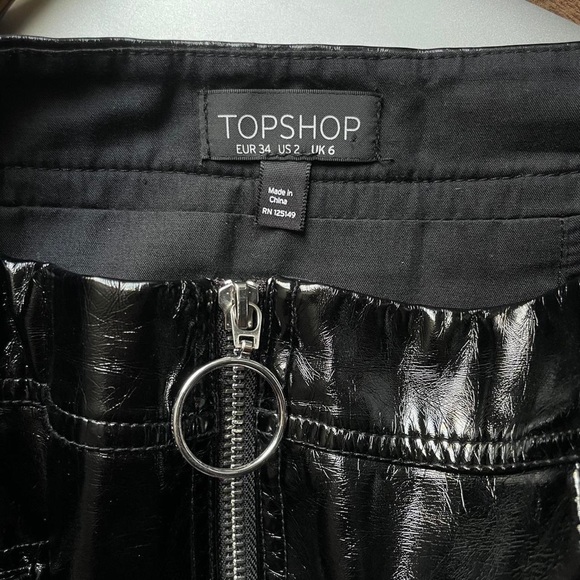 Patent skirt - Picture 2 of 3